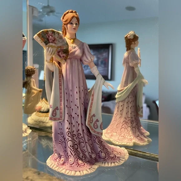 Gala At The White House Porcelain Lenox Figurine - Picture 2 of 3